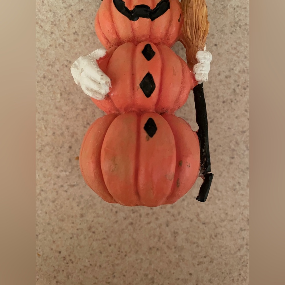 Vintage Jack-o’-lantern Halloween Figurine - Picture 6 of 8